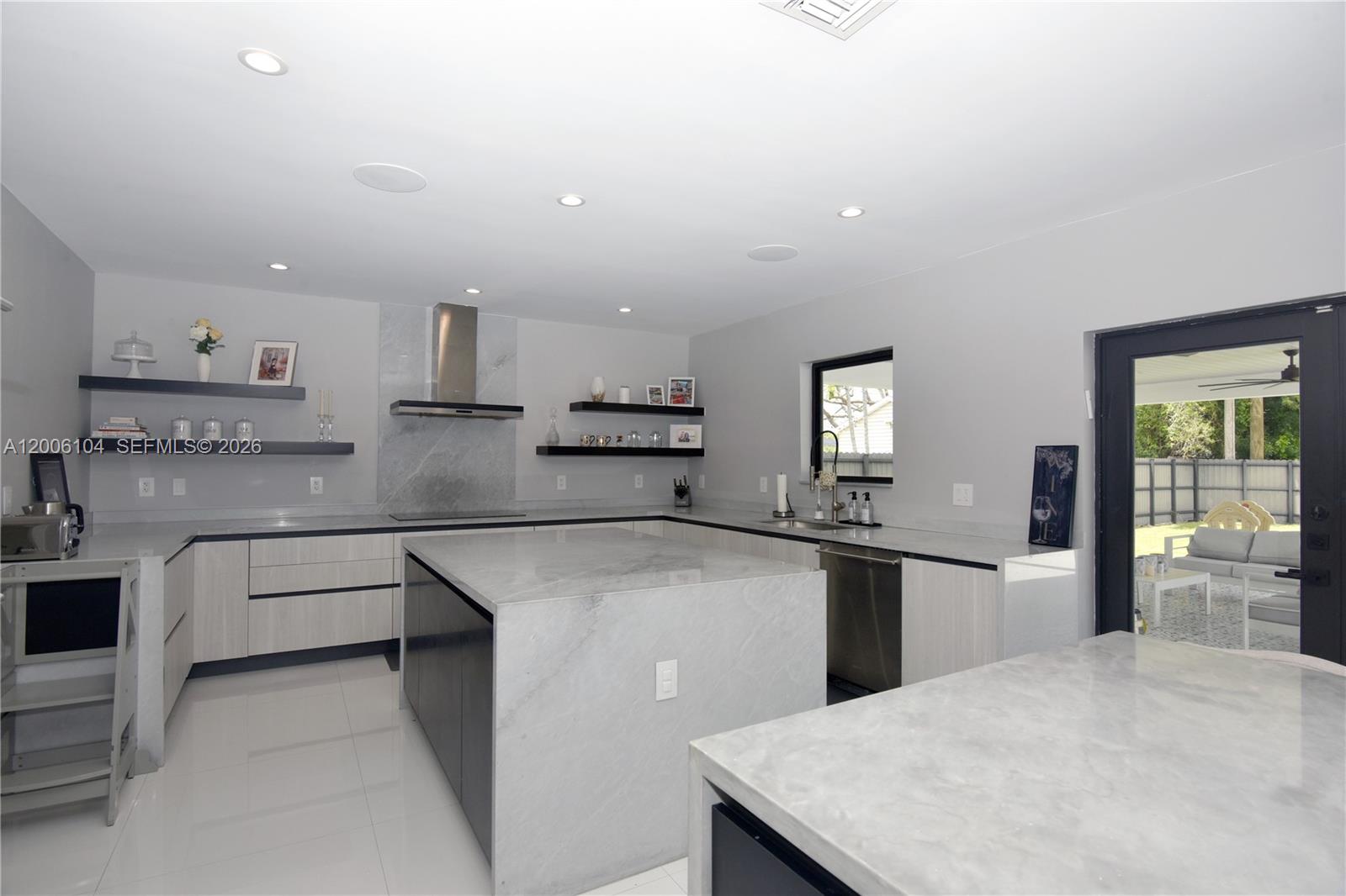 9281 SW 166th Ter Palmetto Bay, FL 33157