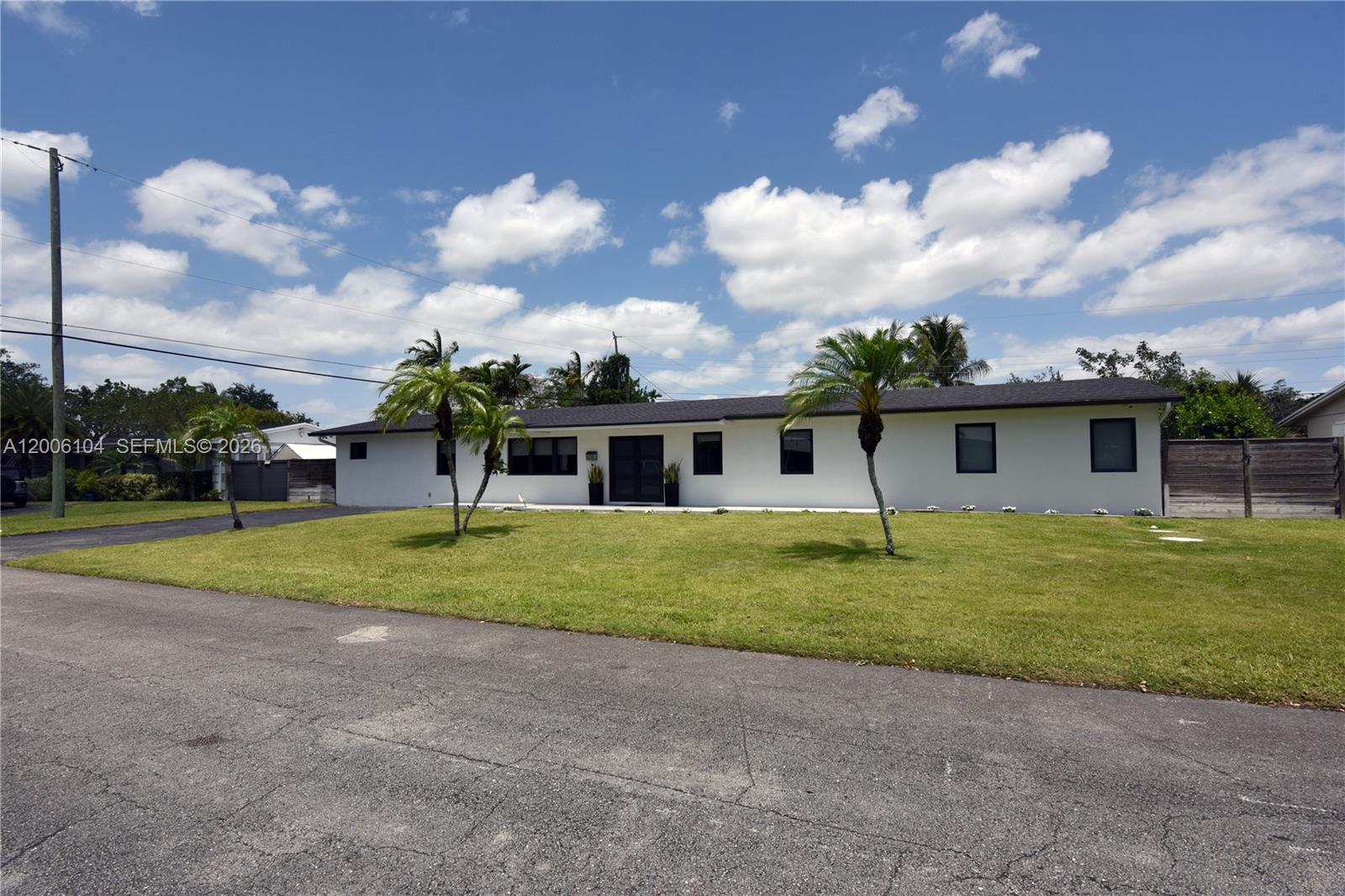 9281 SW 166th Ter Palmetto Bay, FL 33157