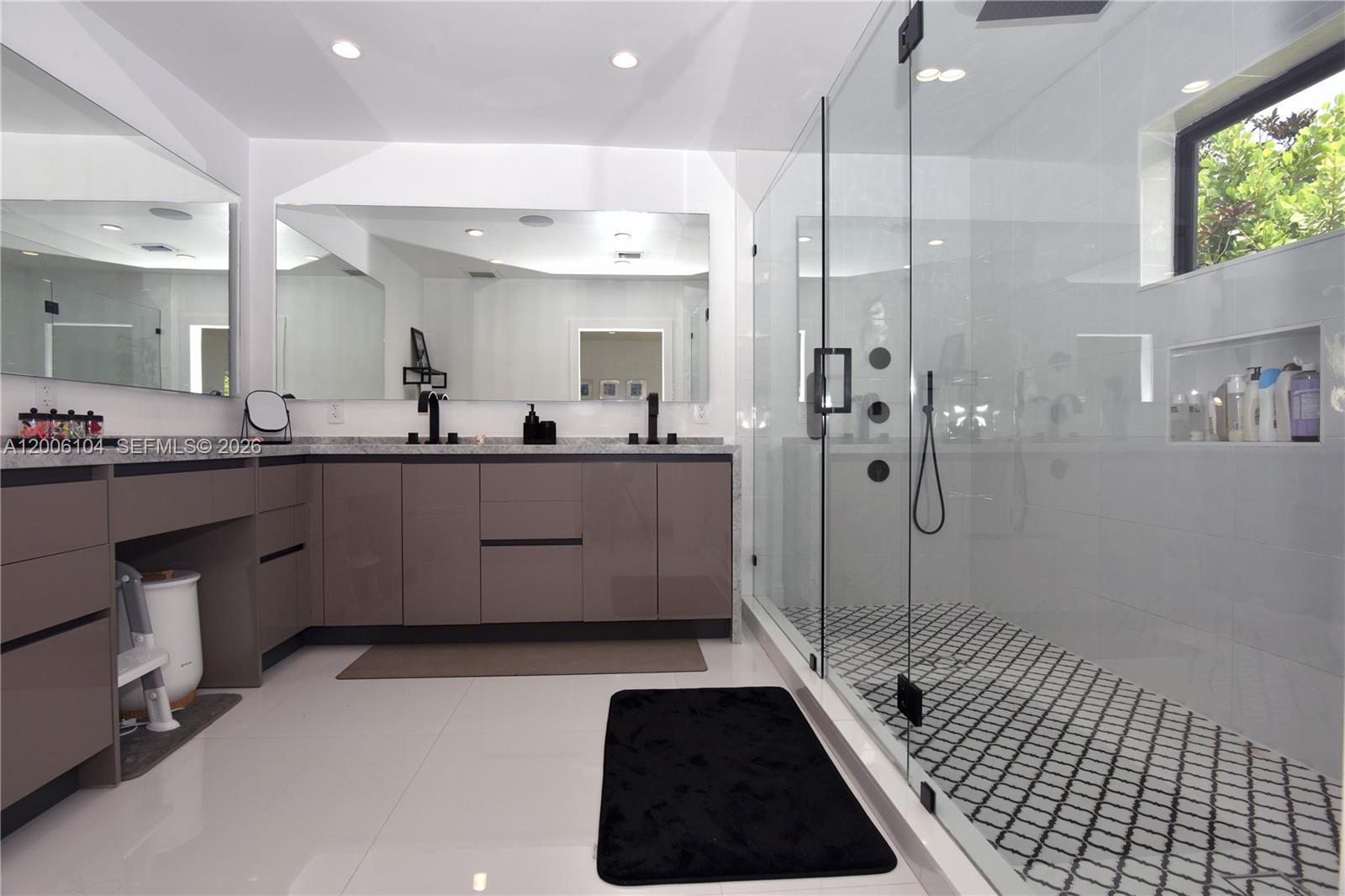 9281 SW 166th Ter Palmetto Bay, FL 33157