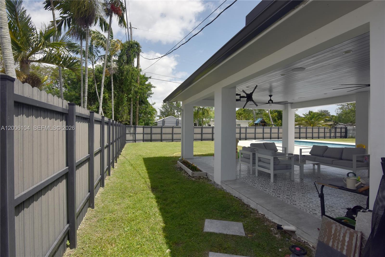 9281 SW 166th Ter Palmetto Bay, FL 33157