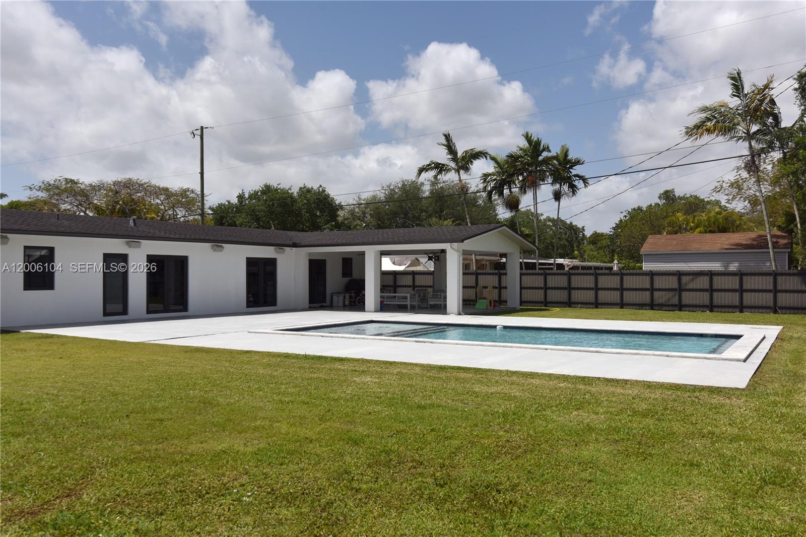 9281 SW 166th Ter Palmetto Bay, FL 33157