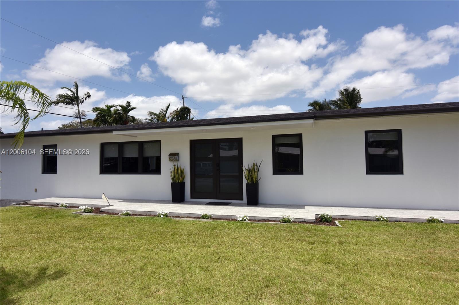 9281 SW 166th Ter Palmetto Bay, FL 33157