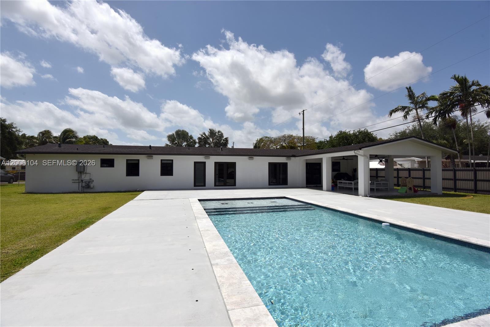 9281 SW 166th Ter Palmetto Bay, FL 33157