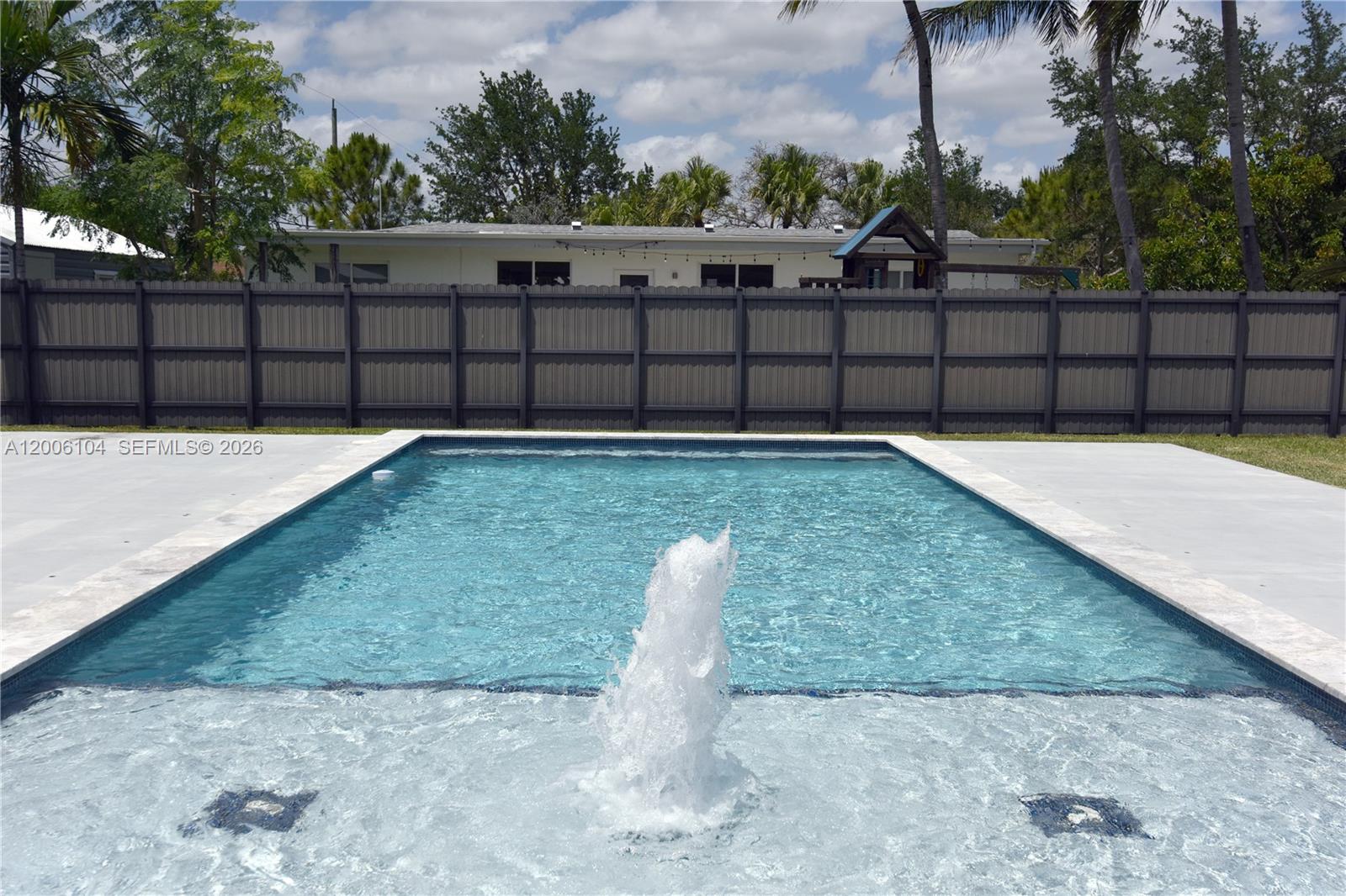 9281 SW 166th Ter Palmetto Bay, FL 33157