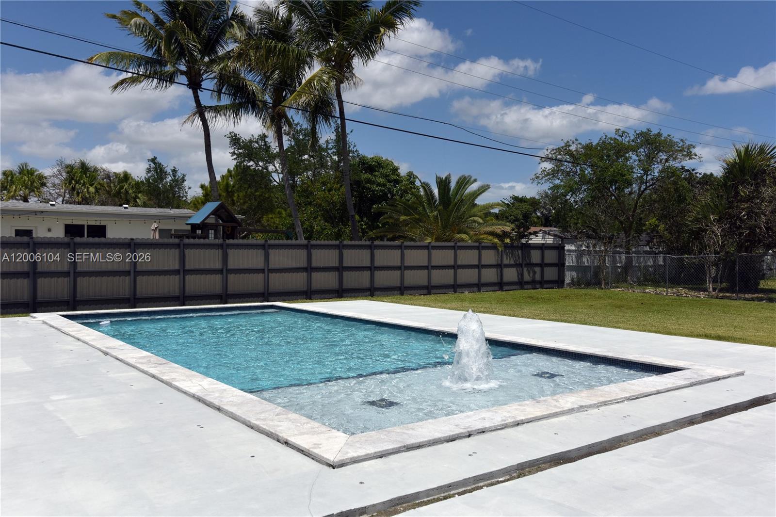 9281 SW 166th Ter Palmetto Bay, FL 33157