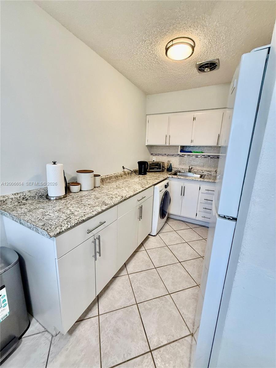800 SW 11th Ave #19A Hallandale Beach, FL 33009
