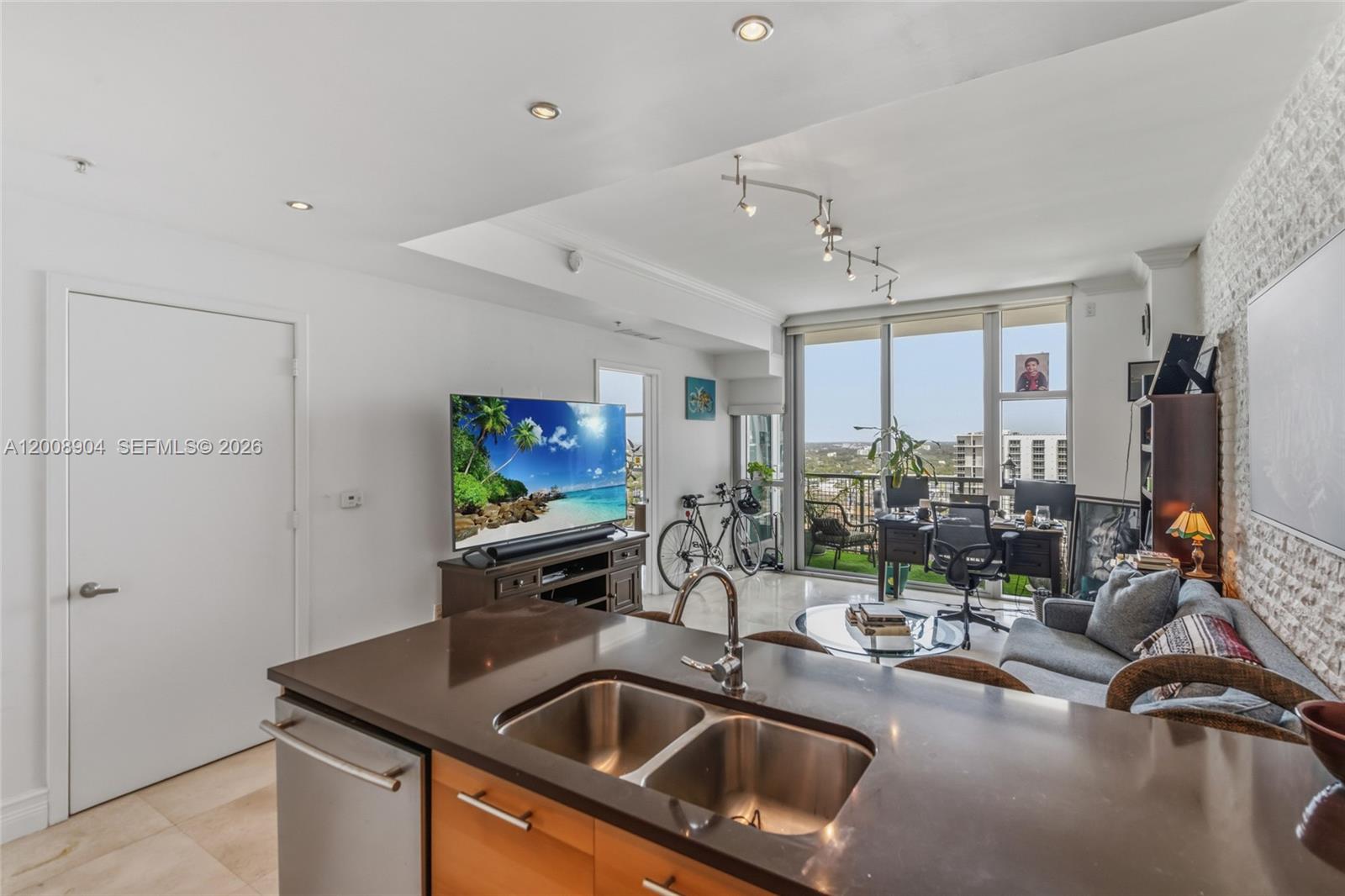 image 4 Midtown9