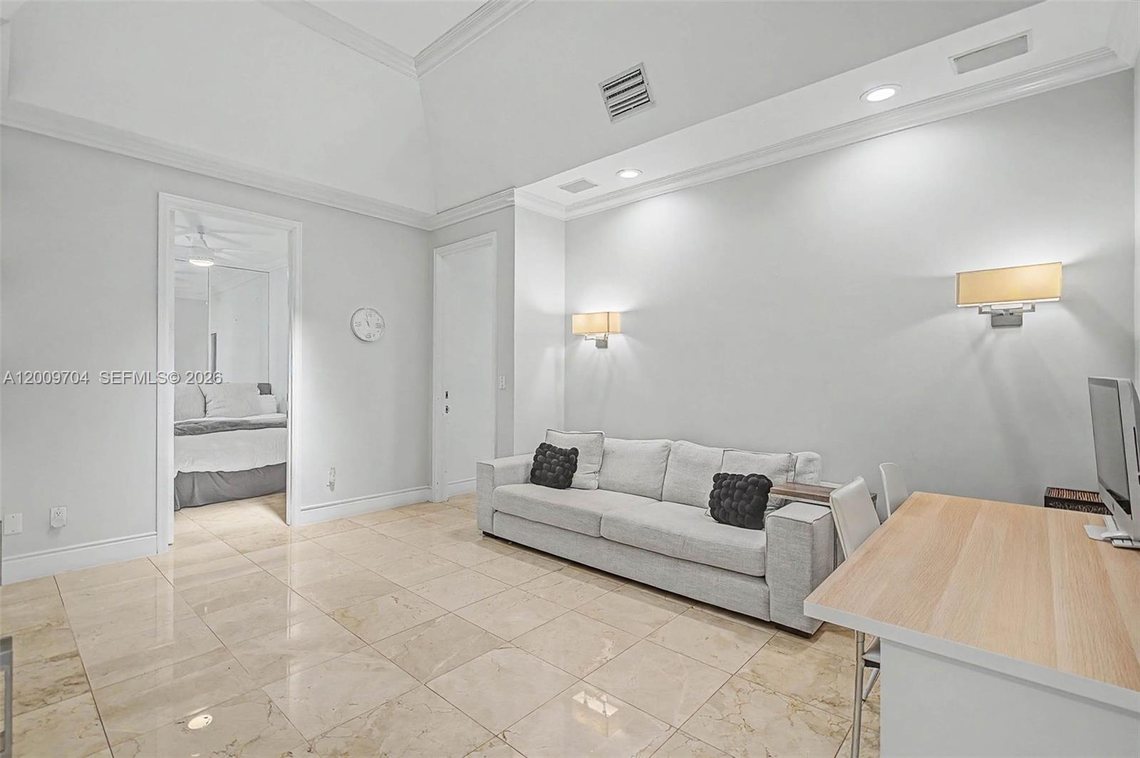 6721 SW 140th St Palmetto Bay, FL 33158