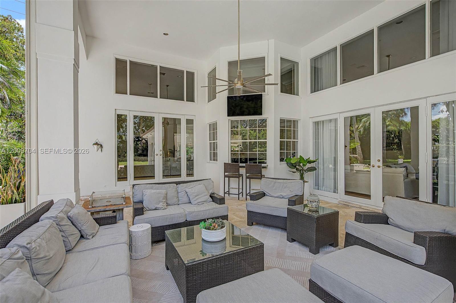 6721 SW 140th St Palmetto Bay, FL 33158