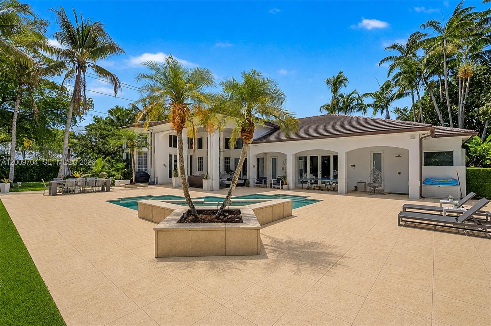 6721 SW 140th St Palmetto Bay, FL 33158