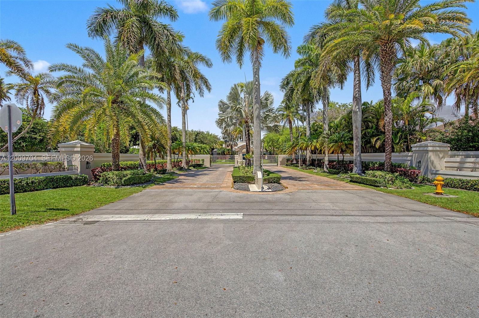 6721 SW 140th St Palmetto Bay, FL 33158