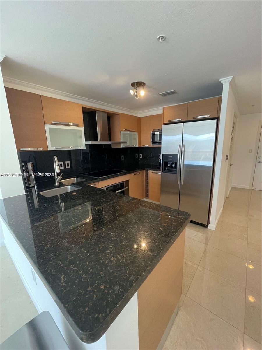image Ten Aragon Condo1