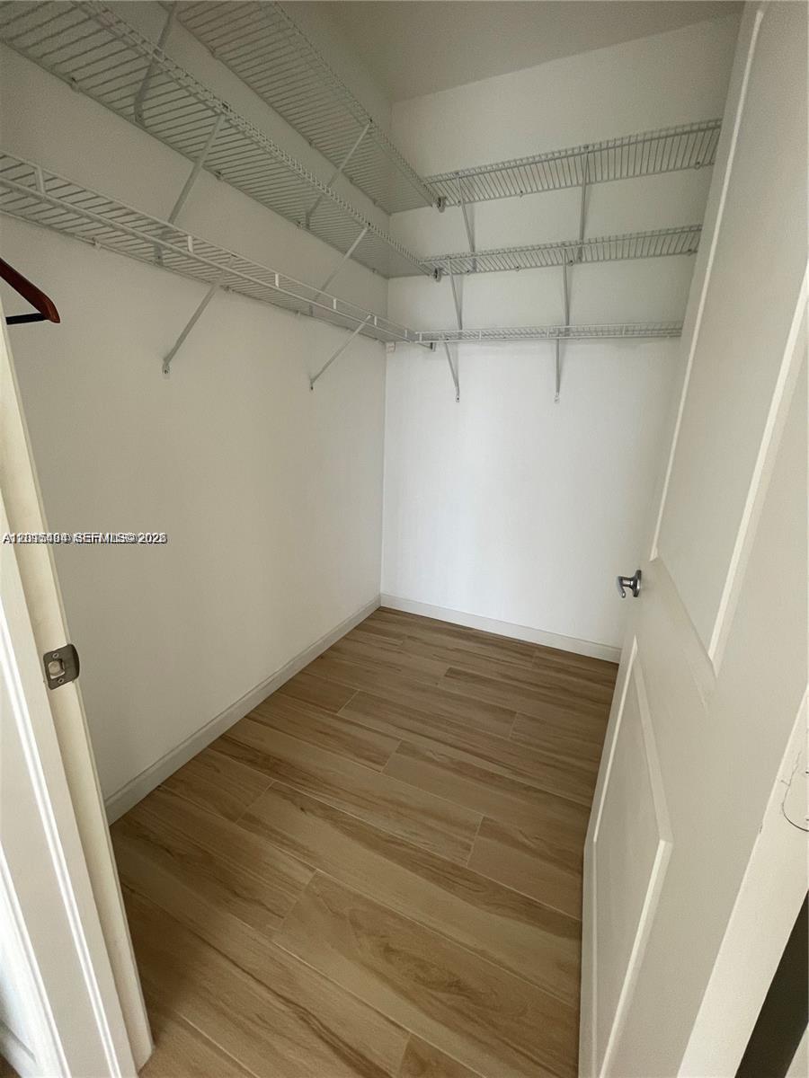 image Ten Aragon Condo4