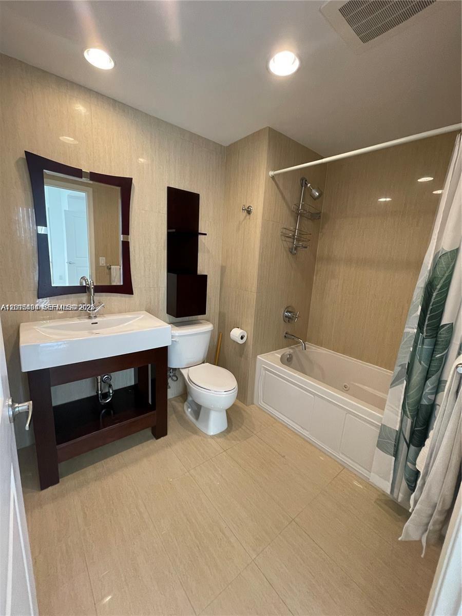 image Ten Aragon Condo5
