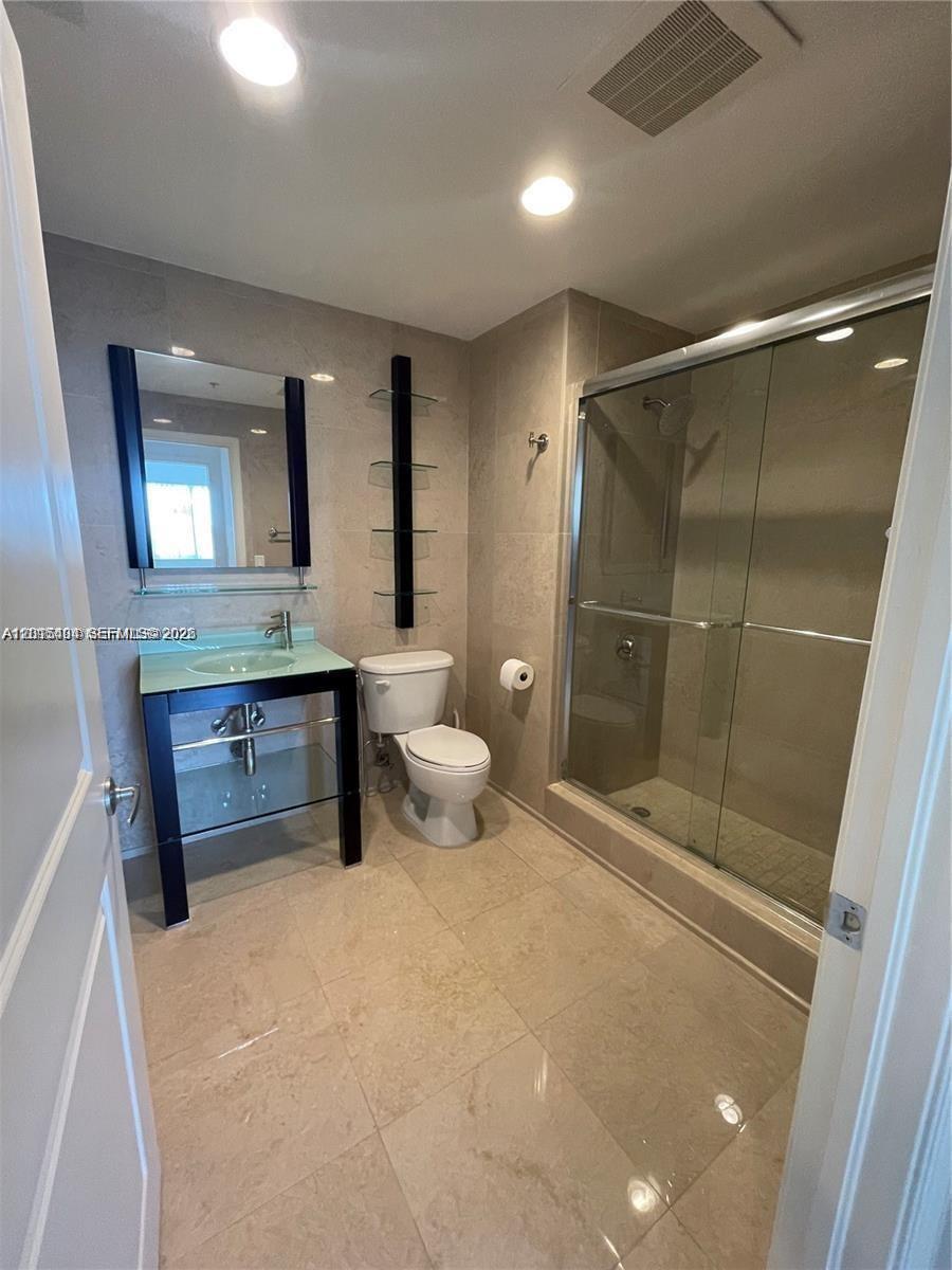 image Ten Aragon Condo8