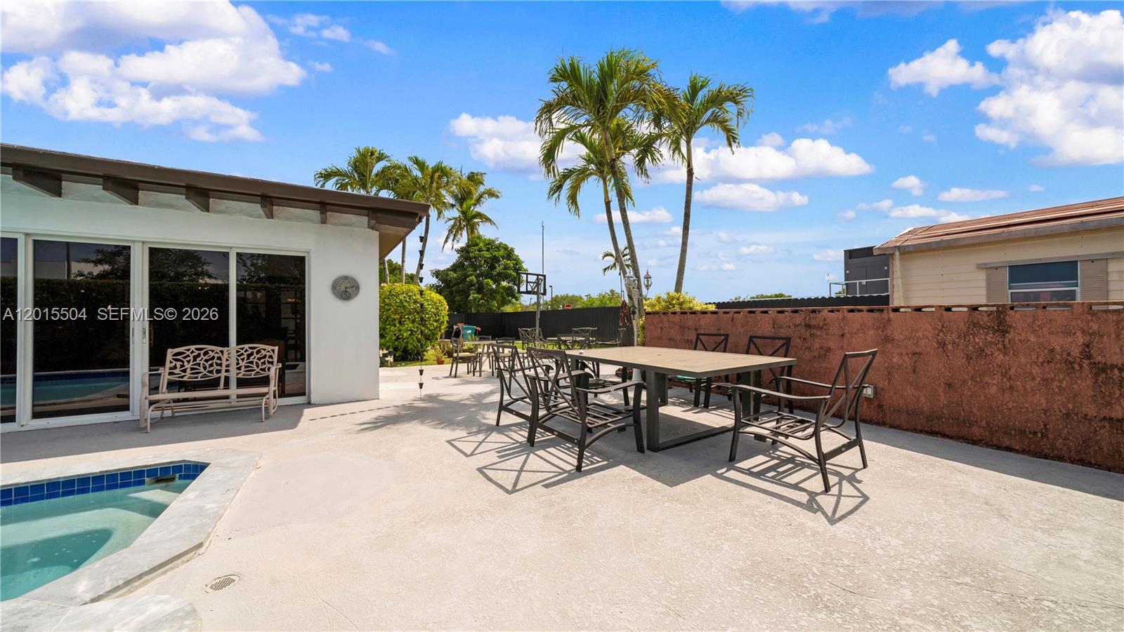 10435 SW 92nd St Miami, FL 33176