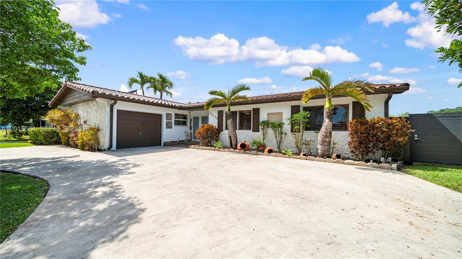 10435 SW 92nd St Miami, FL 33176