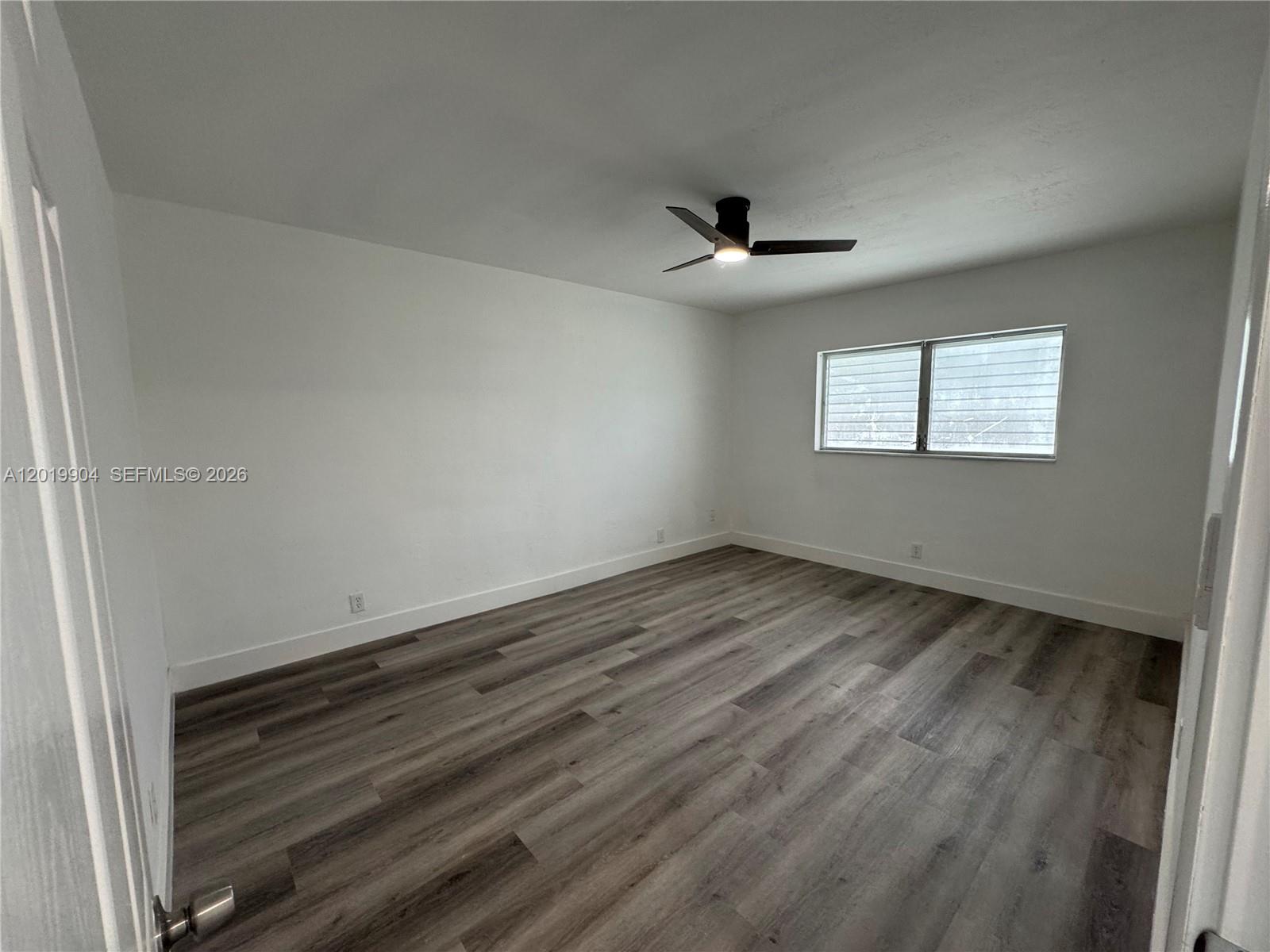 630 Layne Blvd #211 Hallandale Beach, FL 33009