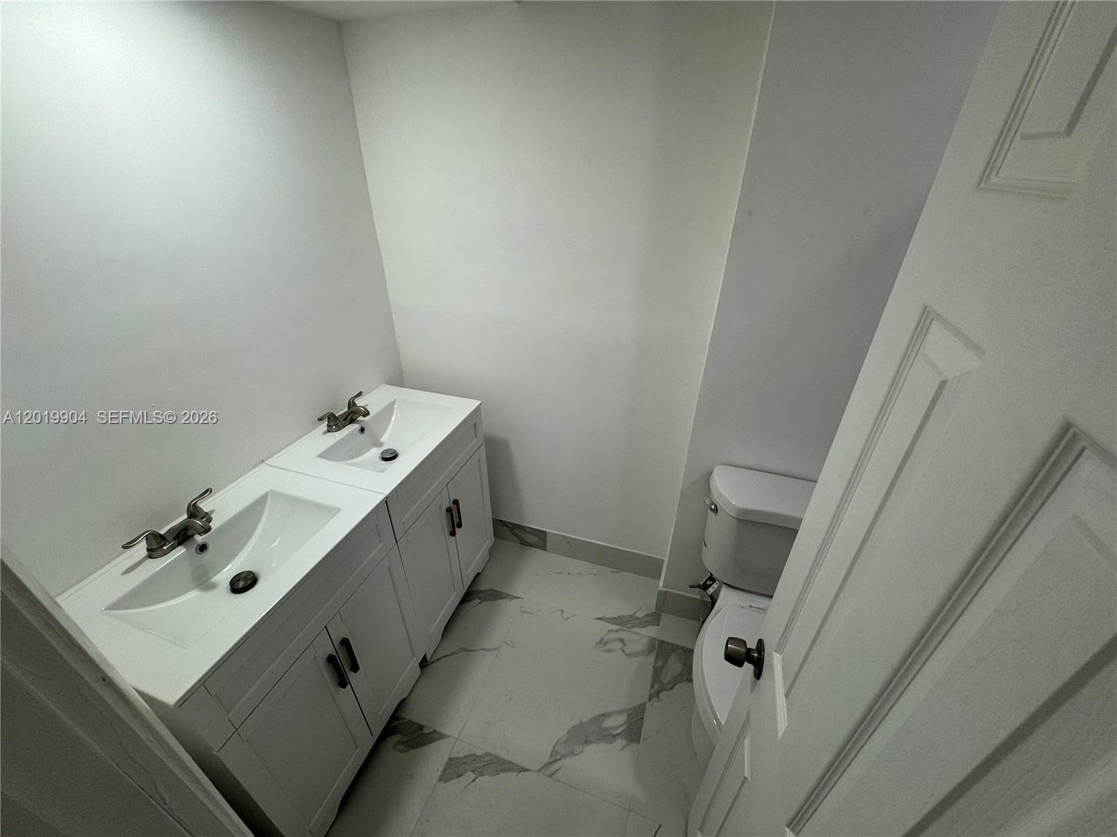 630 Layne Blvd #211 Hallandale Beach, FL 33009