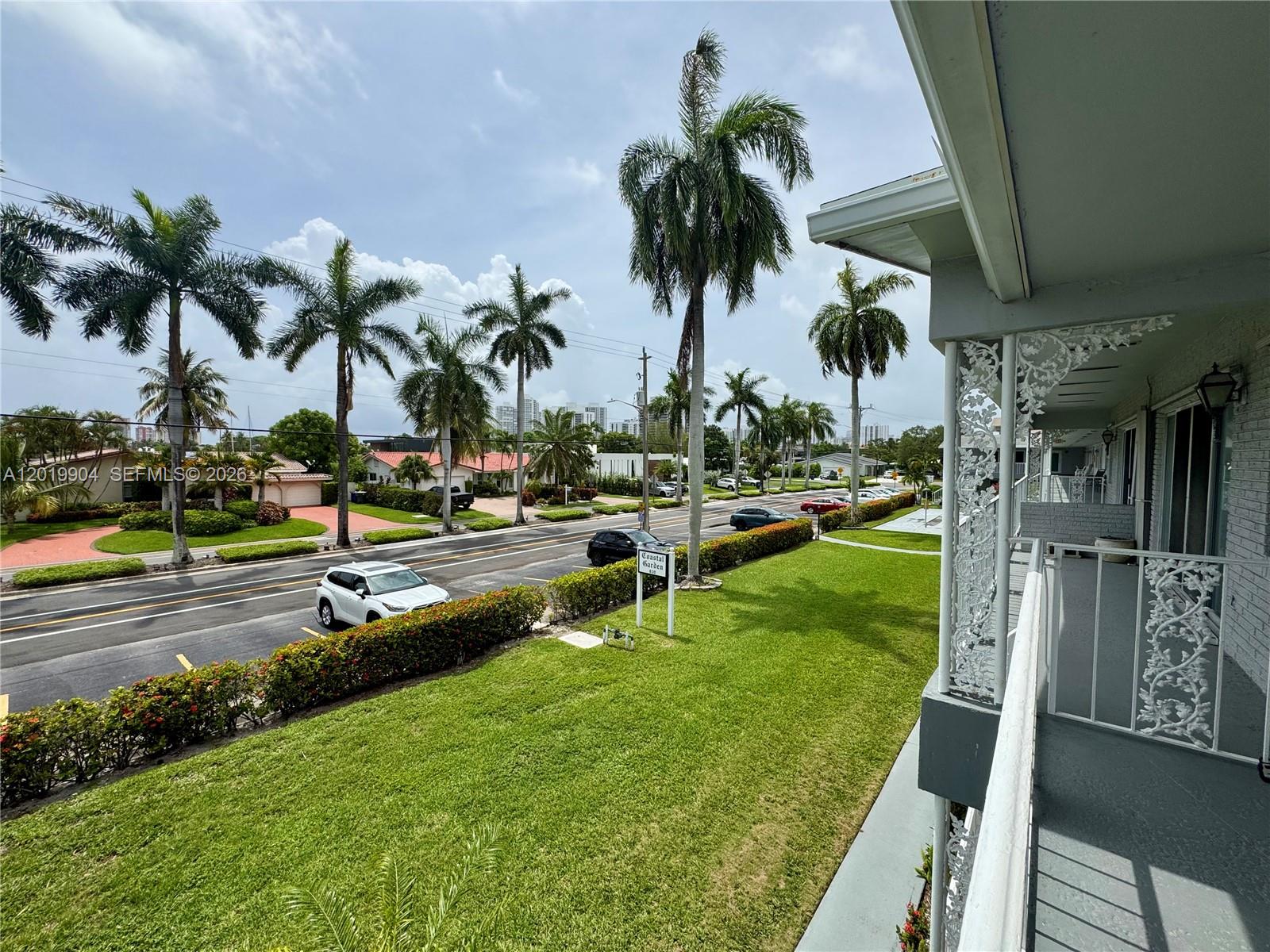630 Layne Blvd #211 Hallandale Beach, FL 33009
