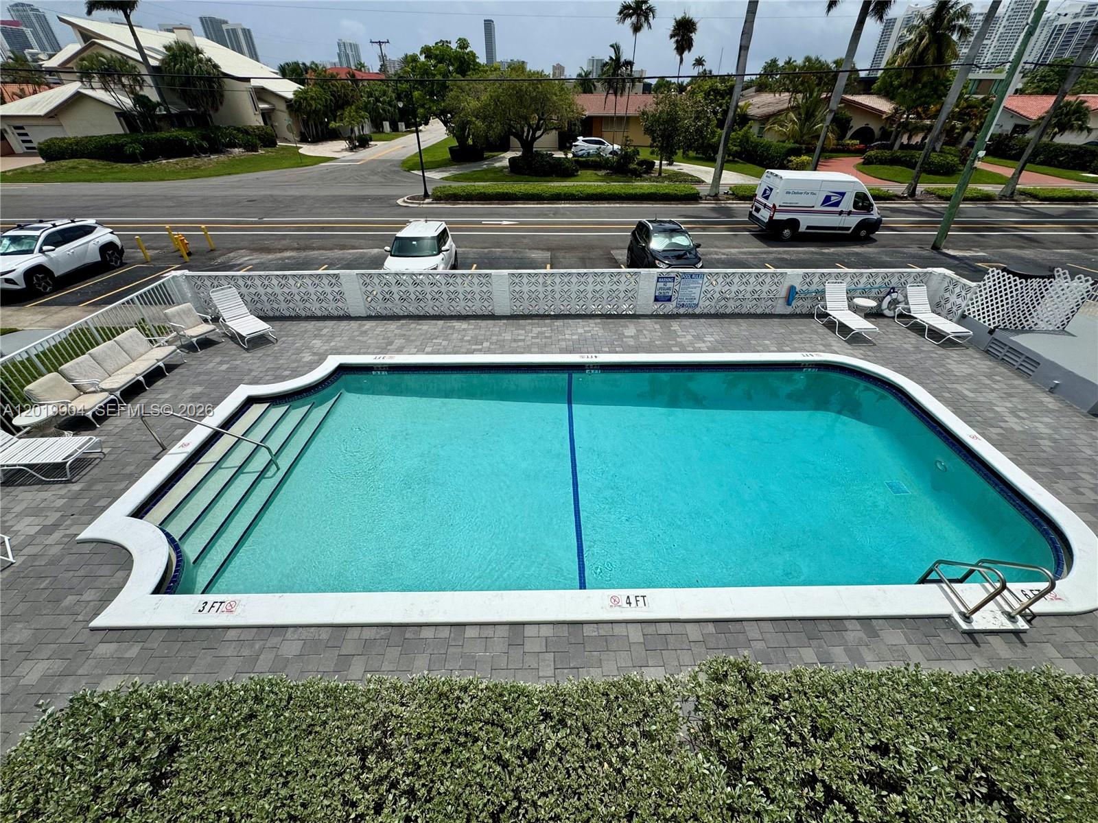 630 Layne Blvd #211 Hallandale Beach, FL 33009