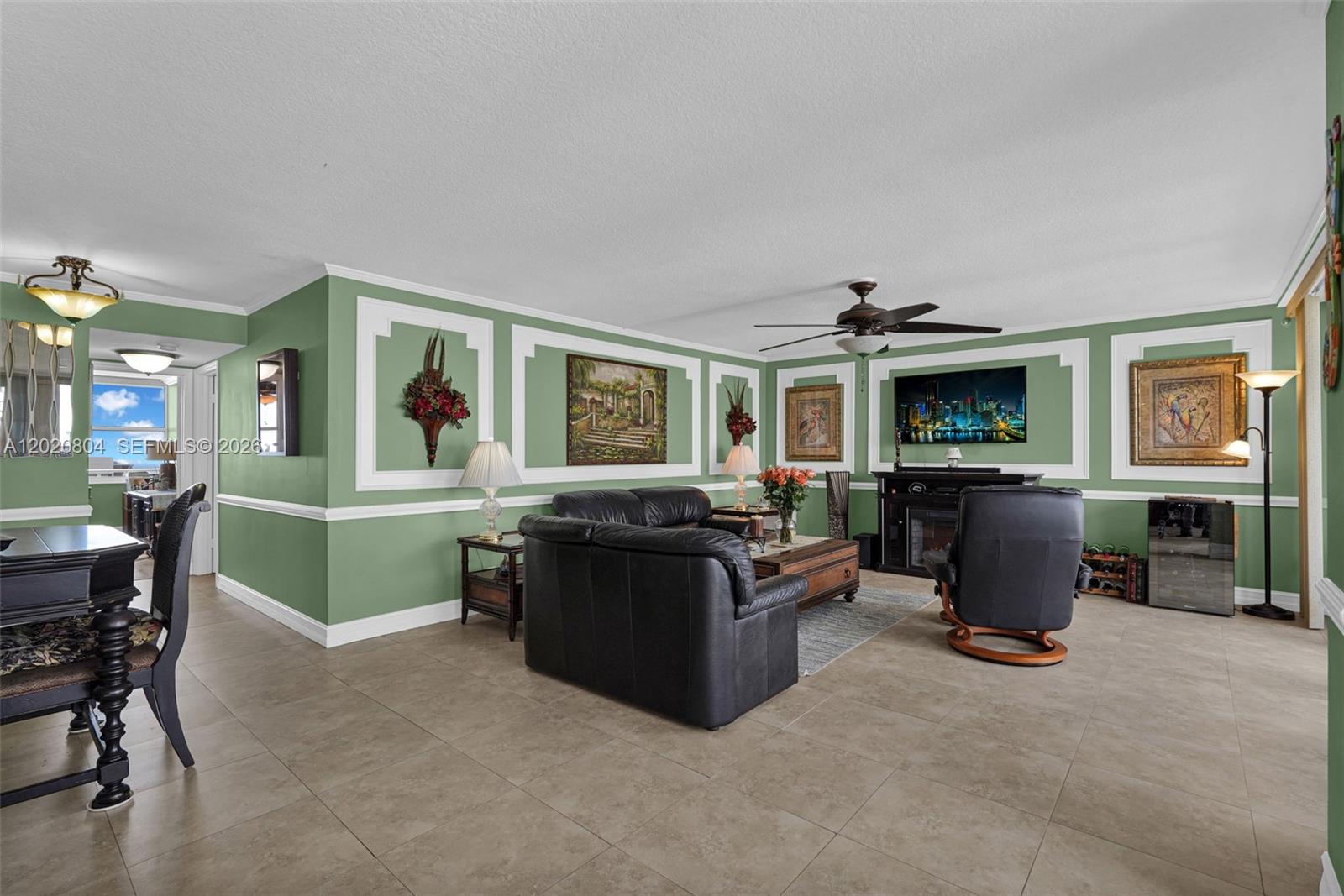 2800 E Sunrise Blvd #17E Fort Lauderdale, FL 33304