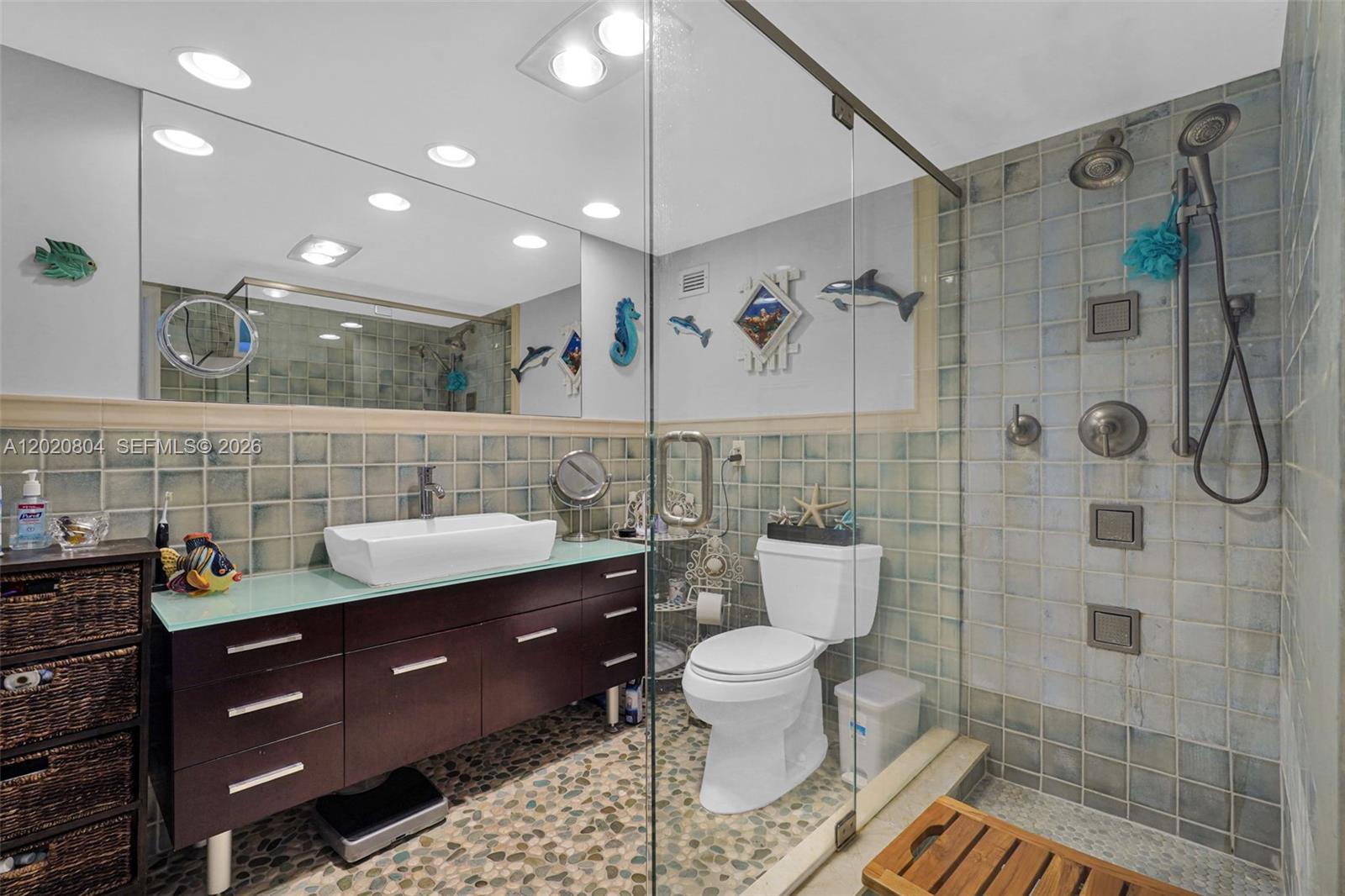 2800 E Sunrise Blvd #17E Fort Lauderdale, FL 33304
