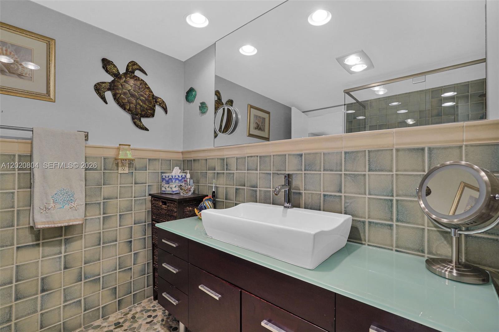 2800 E Sunrise Blvd #17E Fort Lauderdale, FL 33304