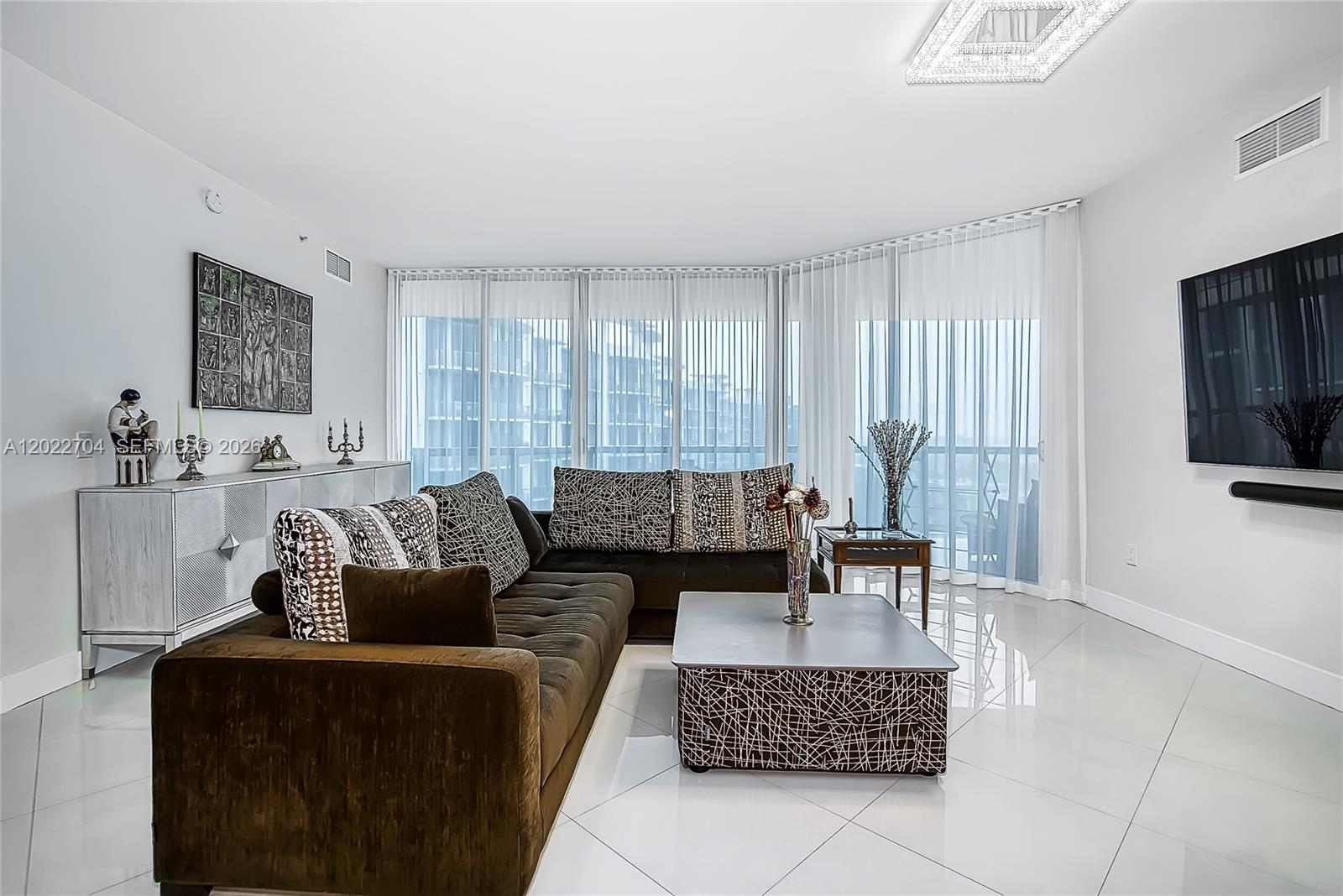 3131 NE 188th St #1-1104 Aventura, FL 33180