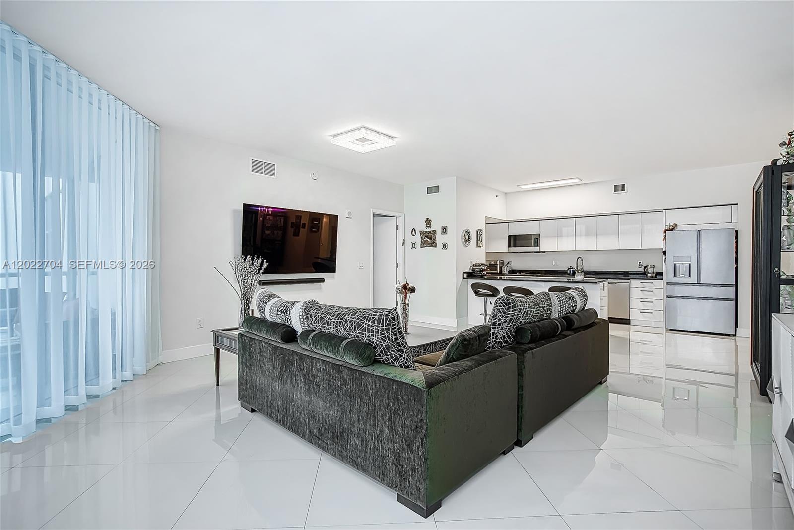 3131 NE 188th St #1-1104 Aventura, FL 33180