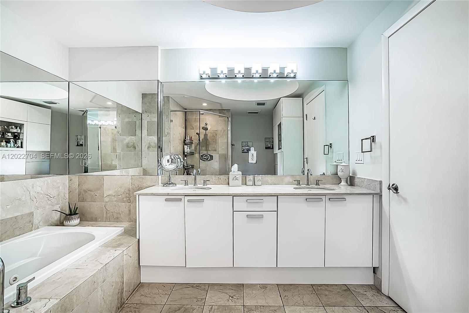 3131 NE 188th St #1-1104 Aventura, FL 33180