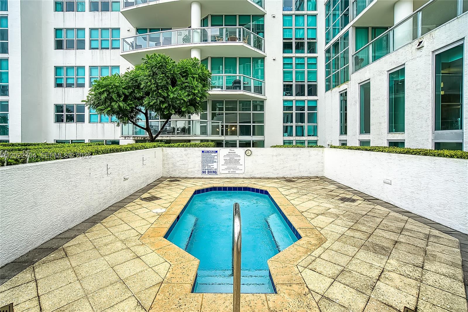 3131 NE 188th St #1-1104 Aventura, FL 33180