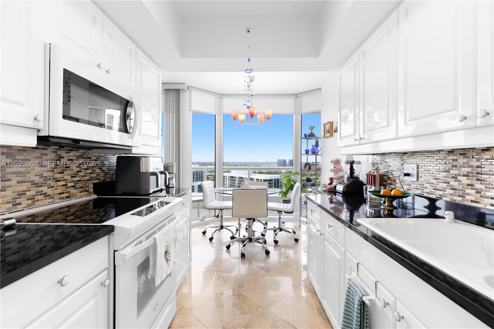 21055 Yacht Clb Dr #2704 Aventura, FL 33180