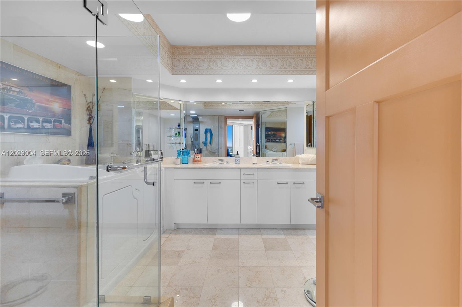 21055 Yacht Clb Dr #2704 Aventura, FL 33180