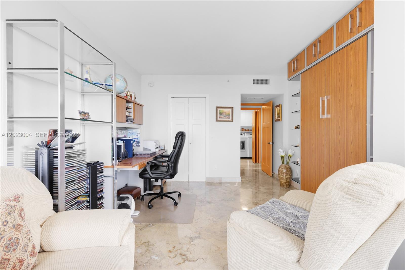 21055 Yacht Clb Dr #2704 Aventura, FL 33180