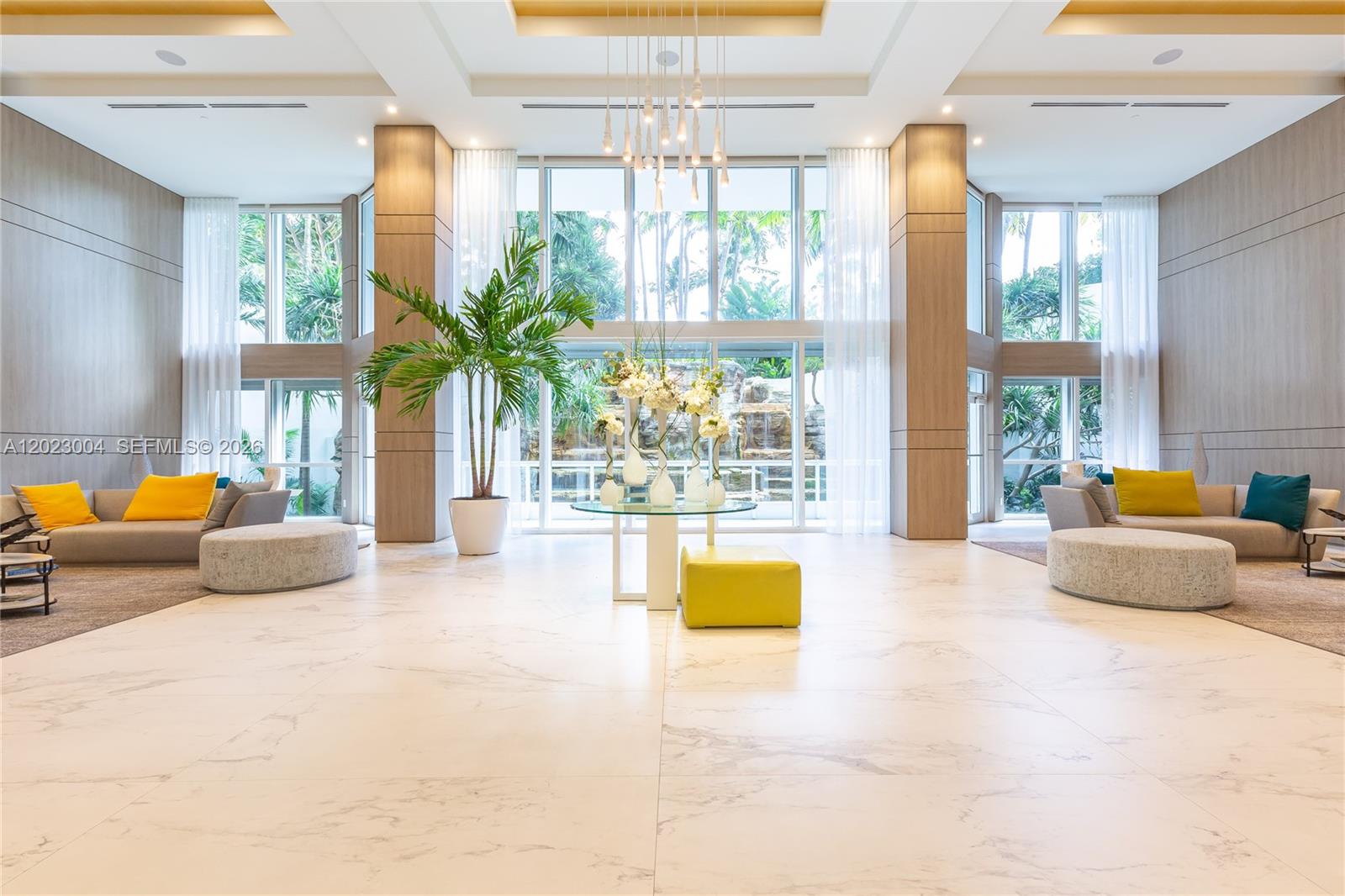 21055 Yacht Clb Dr #2704 Aventura, FL 33180