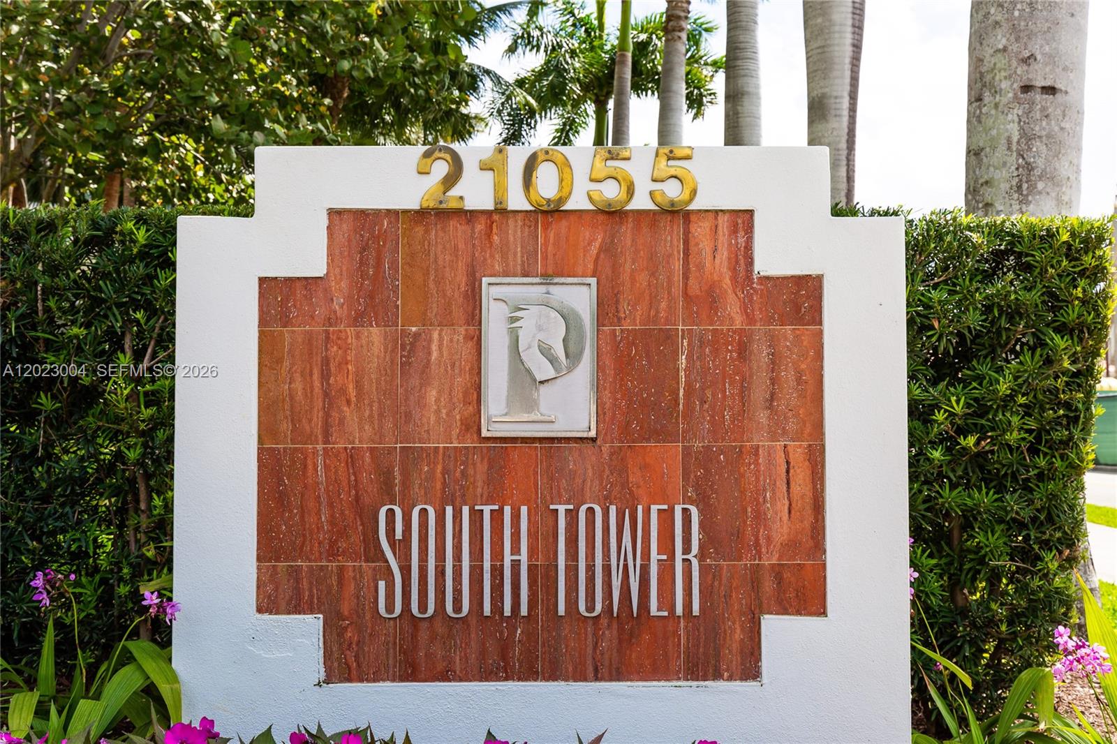 21055 Yacht Clb Dr #2704 Aventura, FL 33180