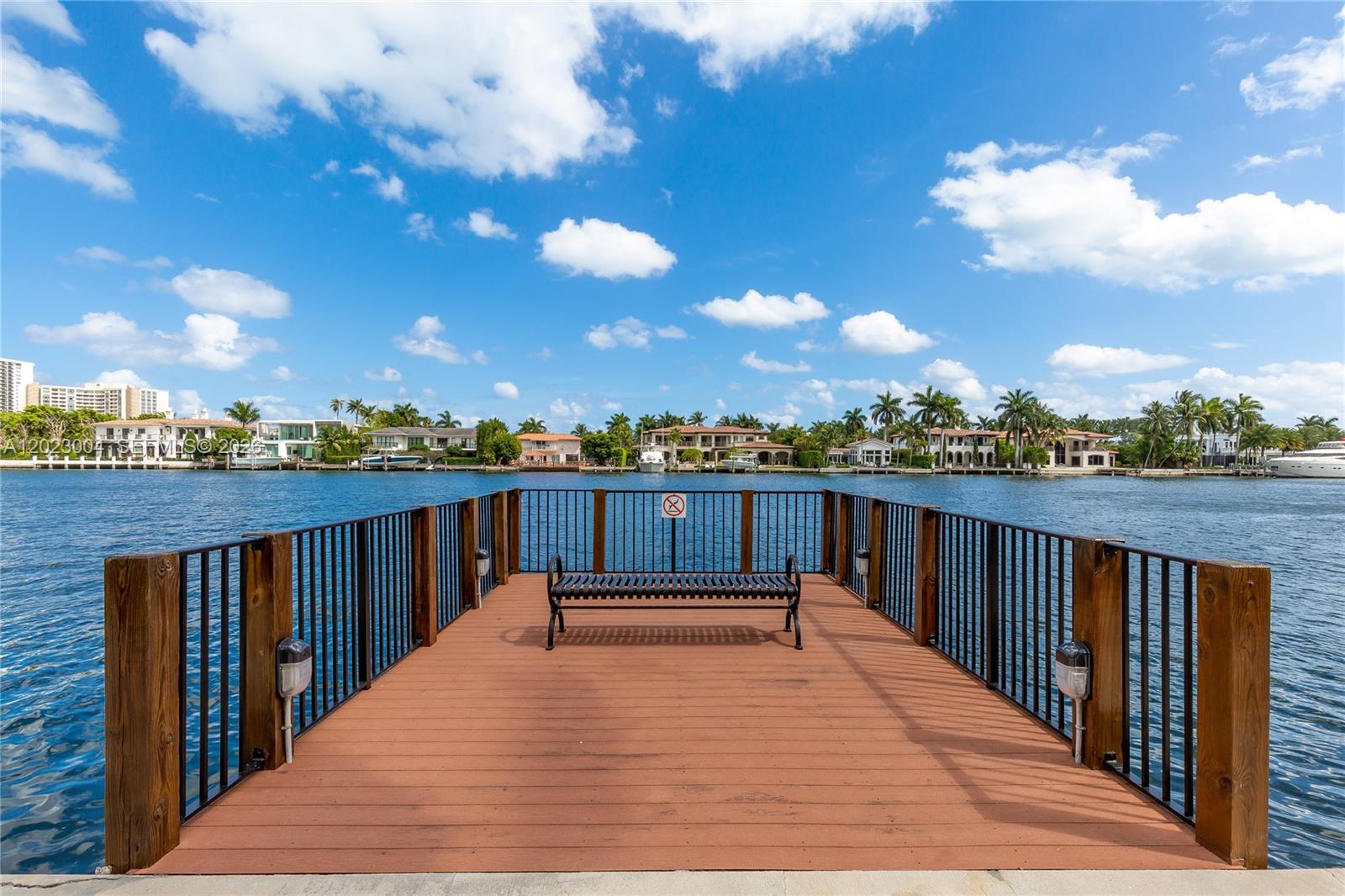 21055 Yacht Clb Dr #2704 Aventura, FL 33180