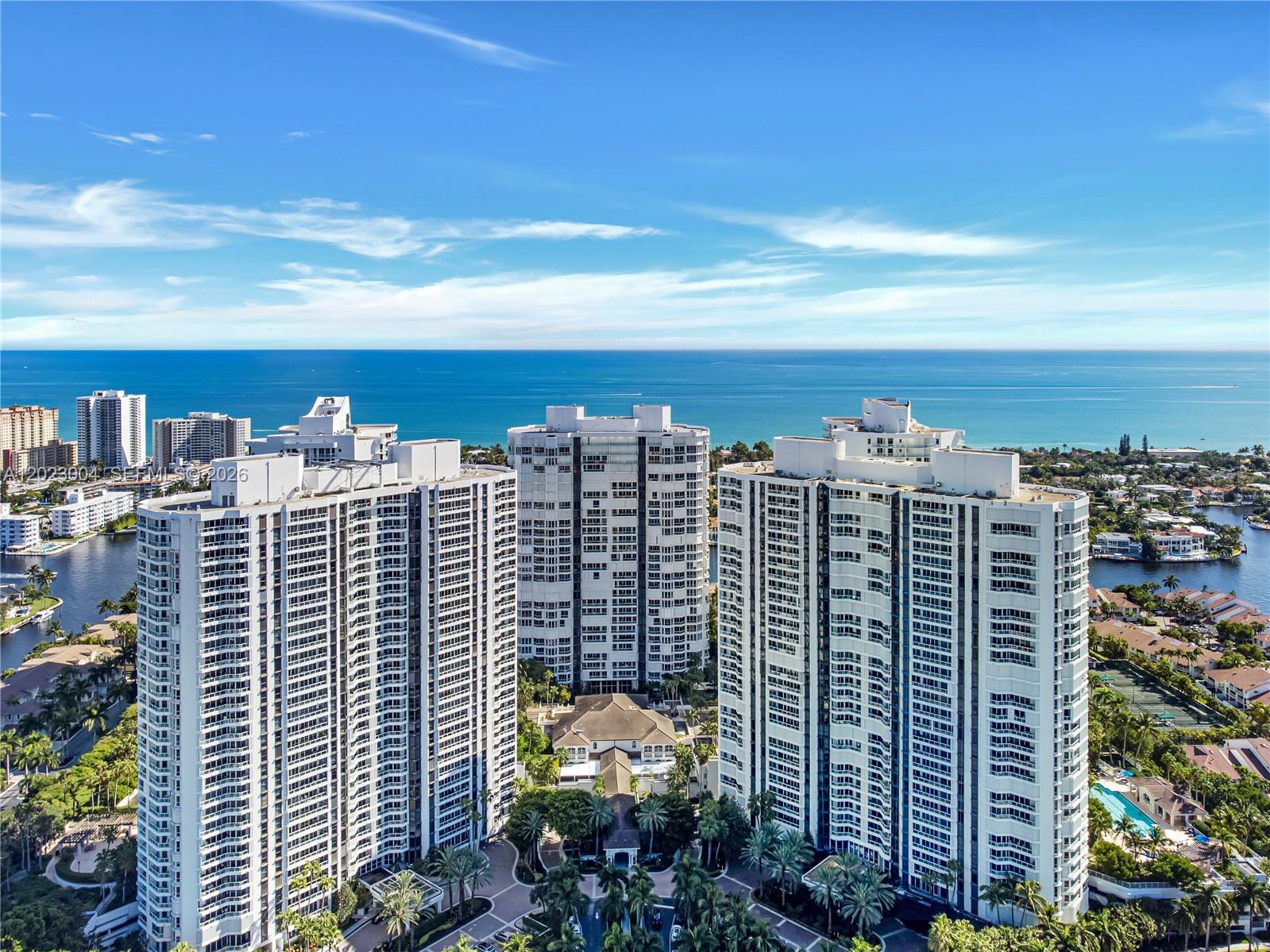 21055 Yacht Clb Dr #2704 Aventura, FL 33180