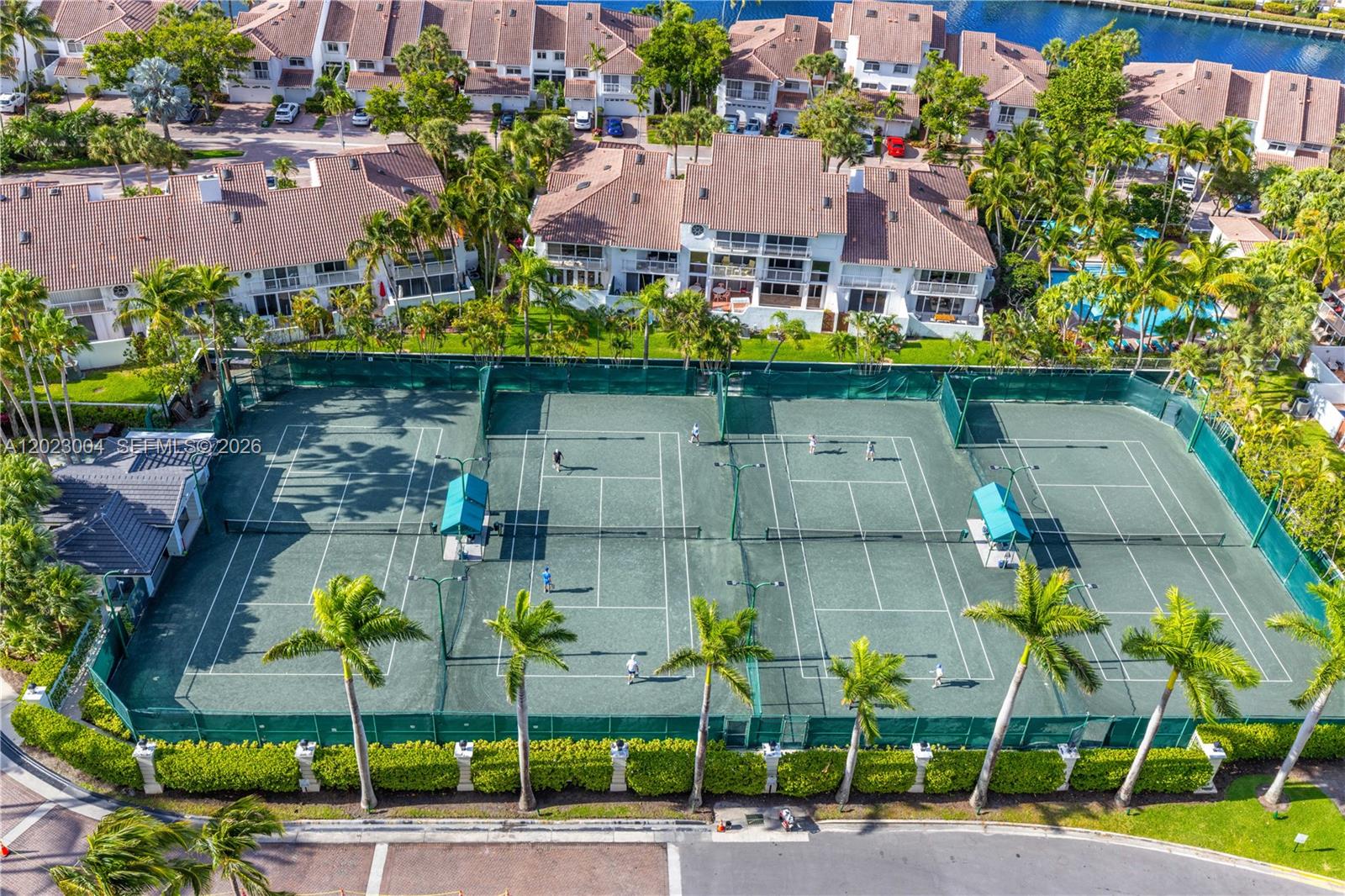 21055 Yacht Clb Dr #2704 Aventura, FL 33180