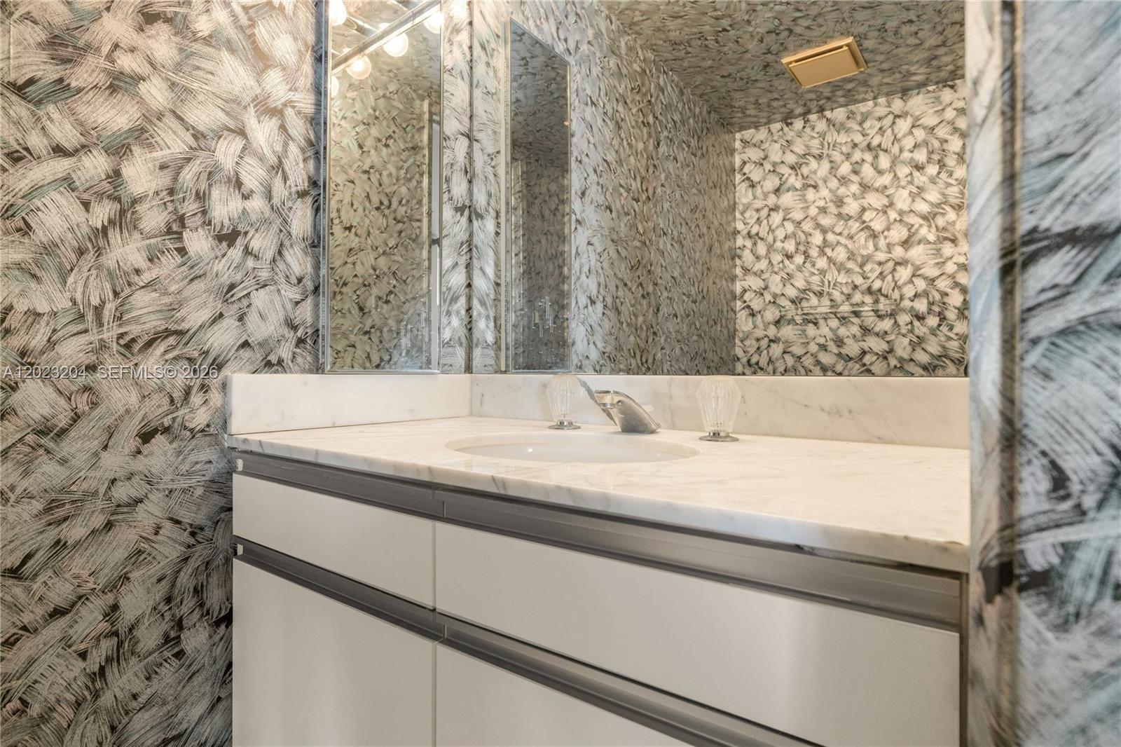 9 Island Ave #2115 Miami Beach, FL 33139