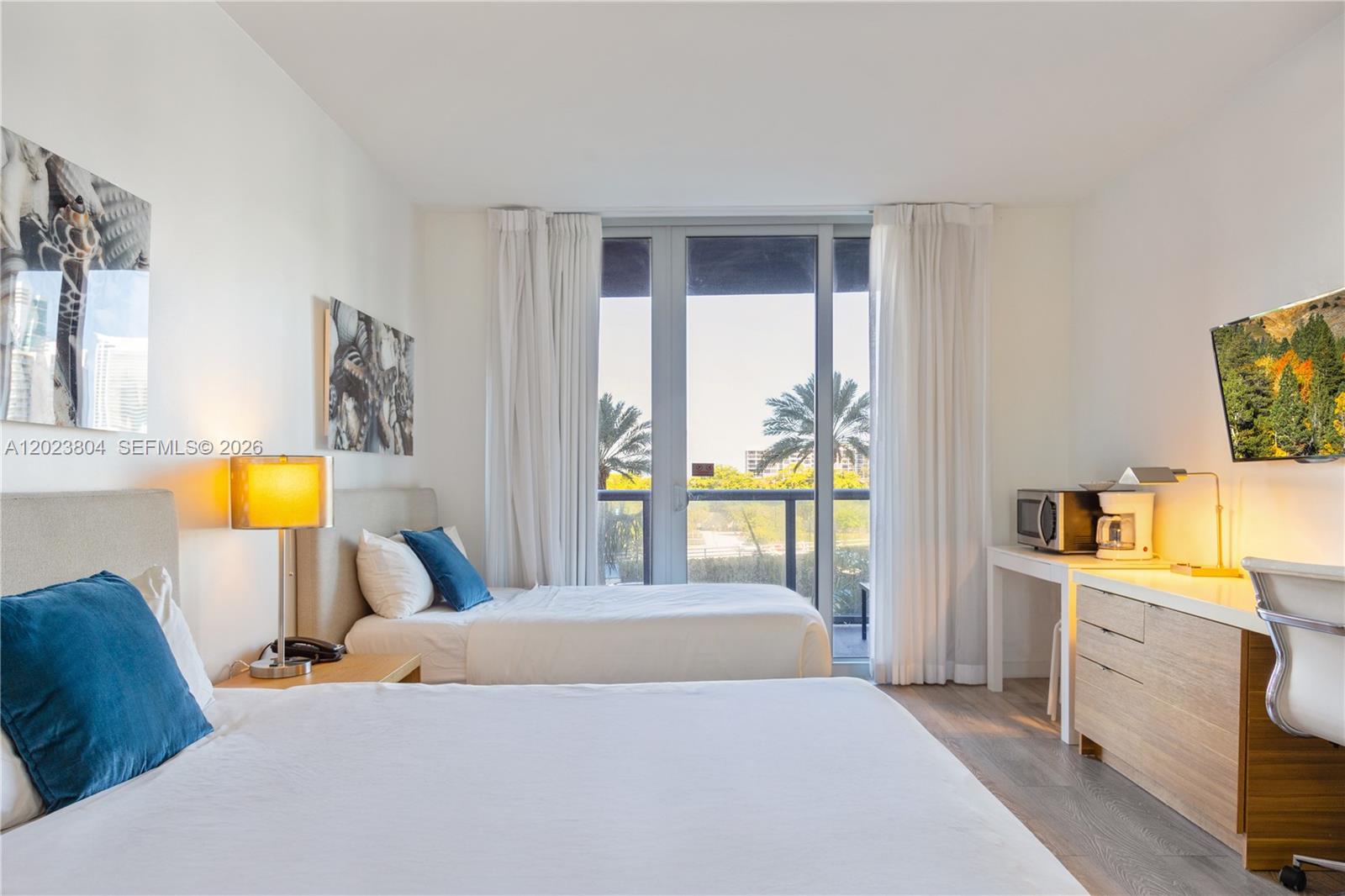 image Beachwalk Condominium3