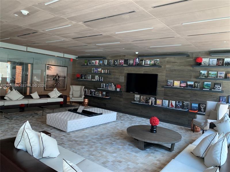 image The Bond on Brickell15