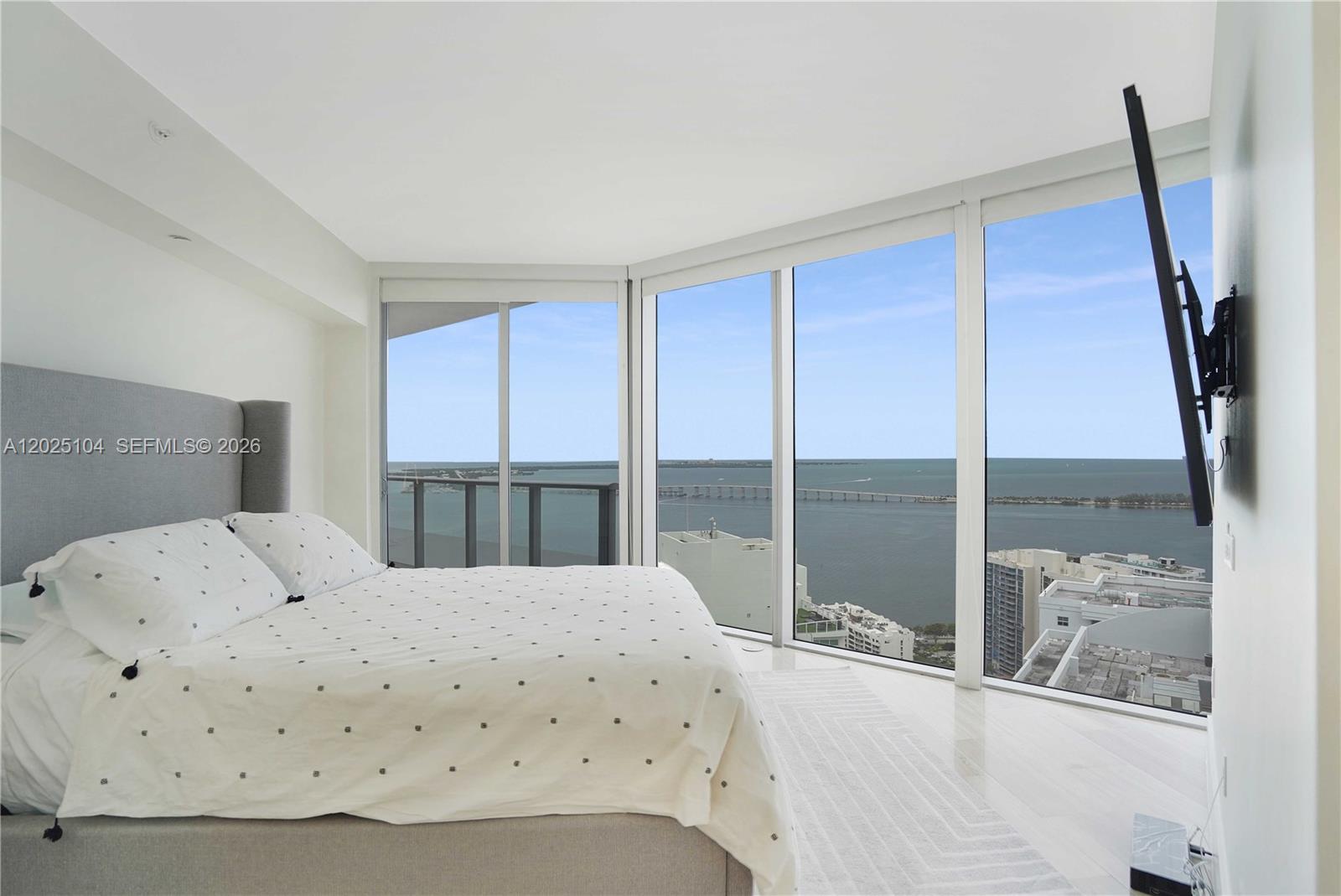 1300 Brickell Bay Dr #3402 Miami, FL 33131