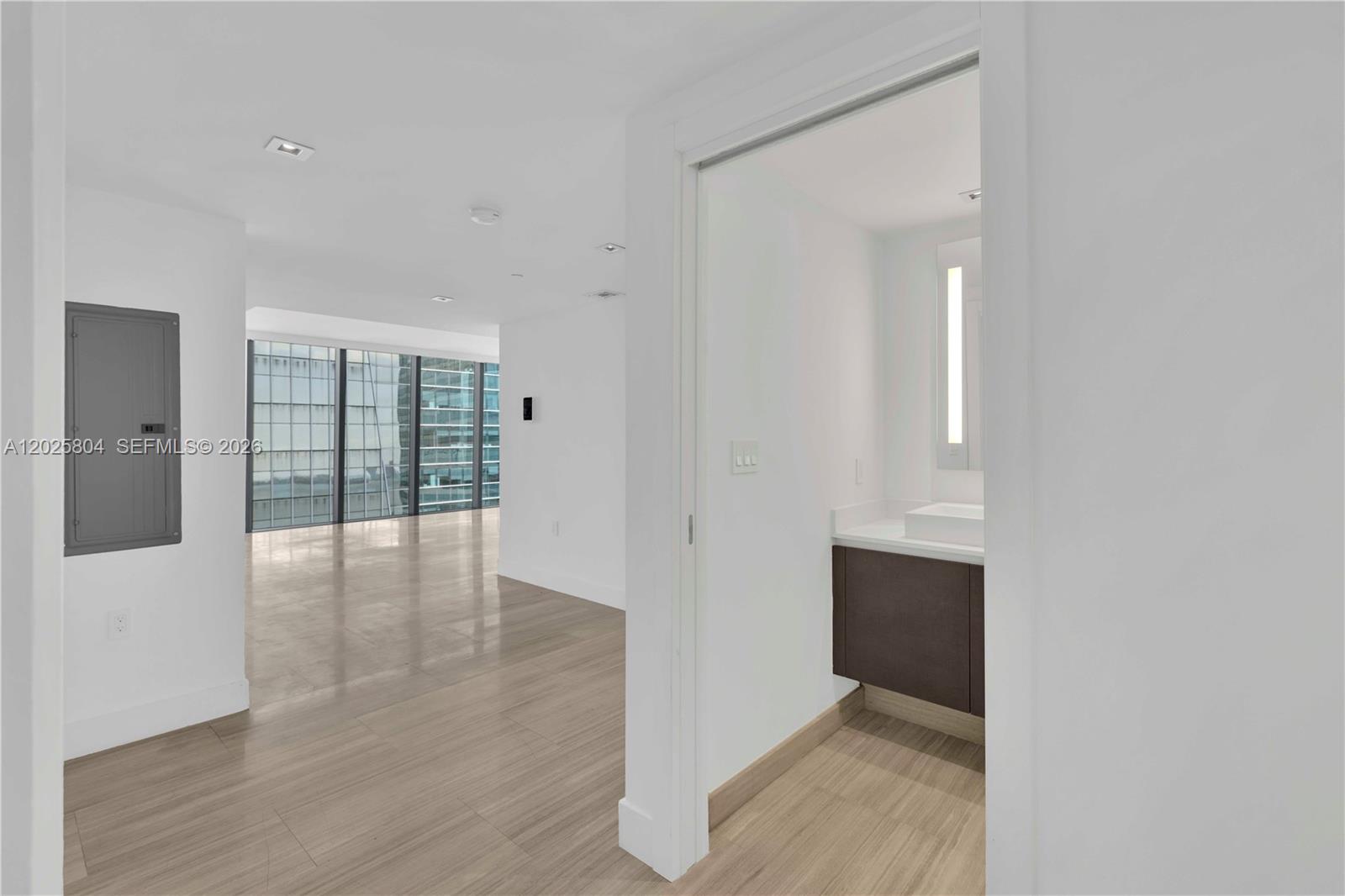 1451 Brickell Ave #2606 Miami, FL 33131