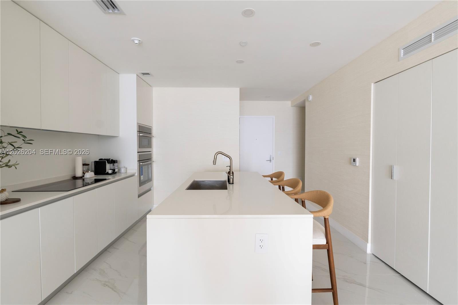 700 NE 24th St #3606 Miami, FL 33137