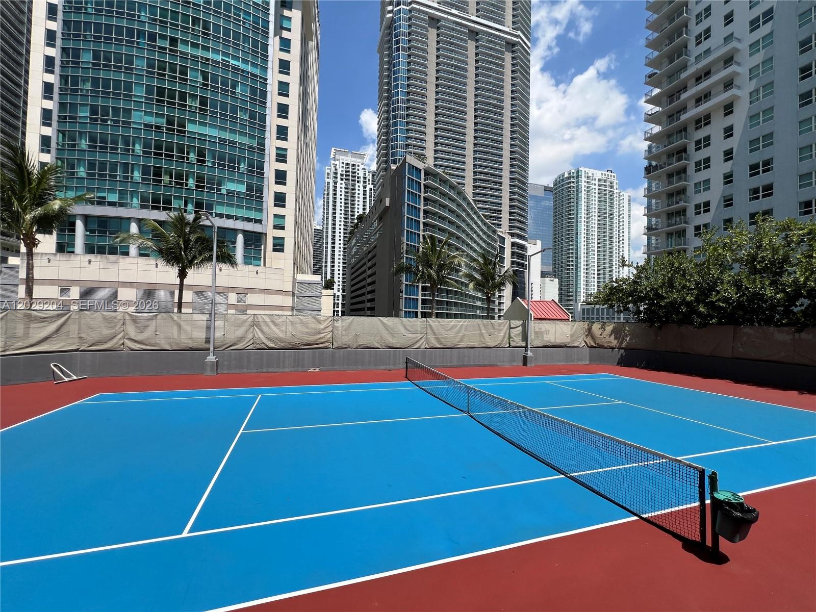image The Mark on Brickell37