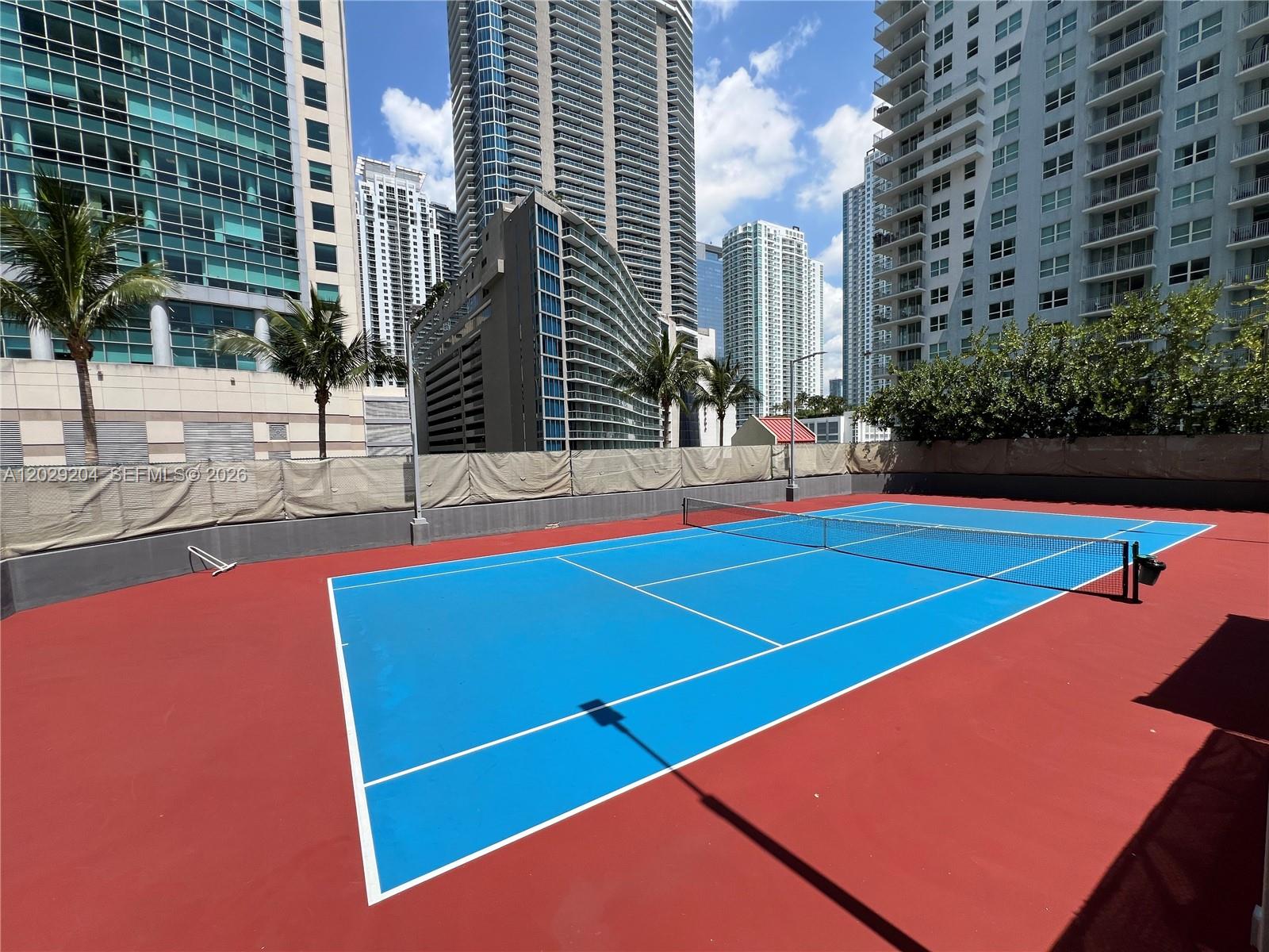 image The Mark on Brickell38