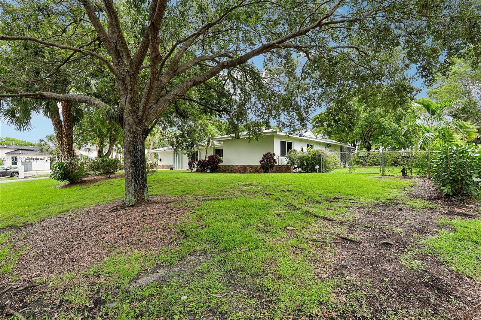 14851 SW 69th Ct Palmetto Bay, FL 33158