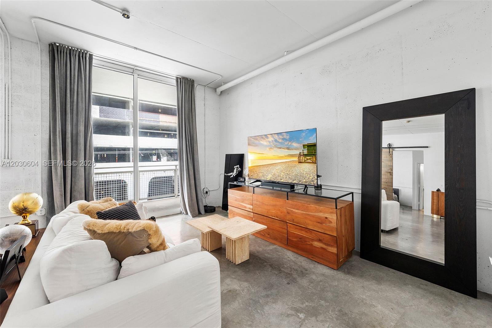 444 NE 30th St #402 Miami, FL 33137